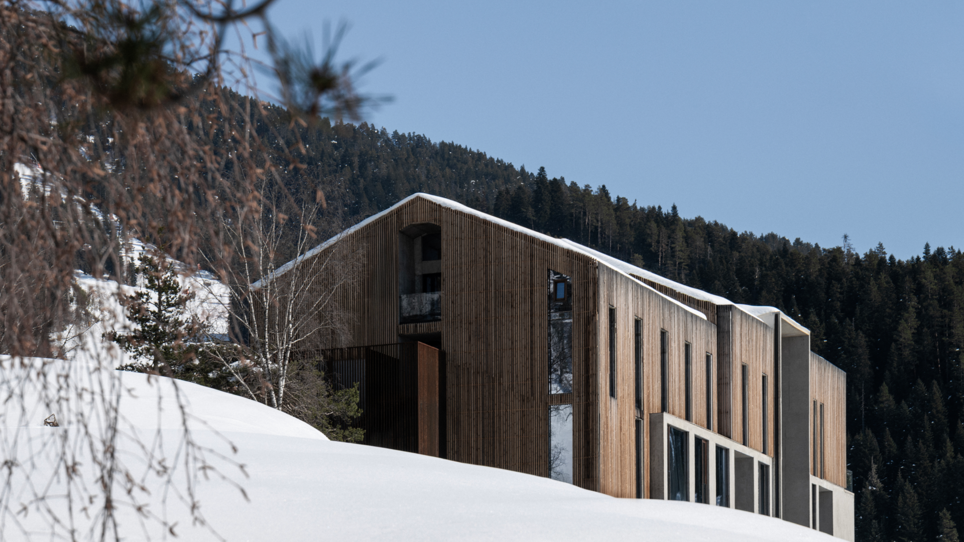 architecture of country hotels